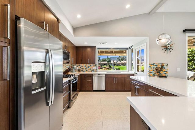 329 San Remo Street, Palm Desert, CA 92260