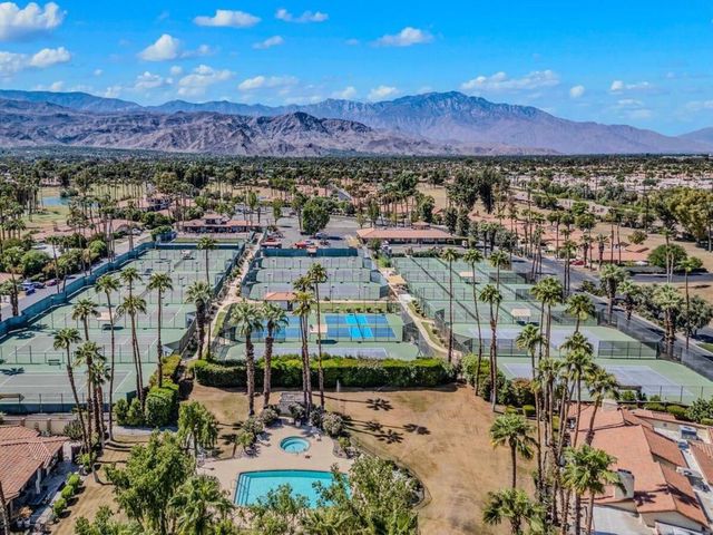 329 San Remo Street, Palm Desert, CA 92260