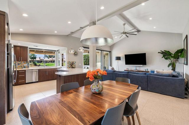 329 San Remo Street, Palm Desert, CA 92260