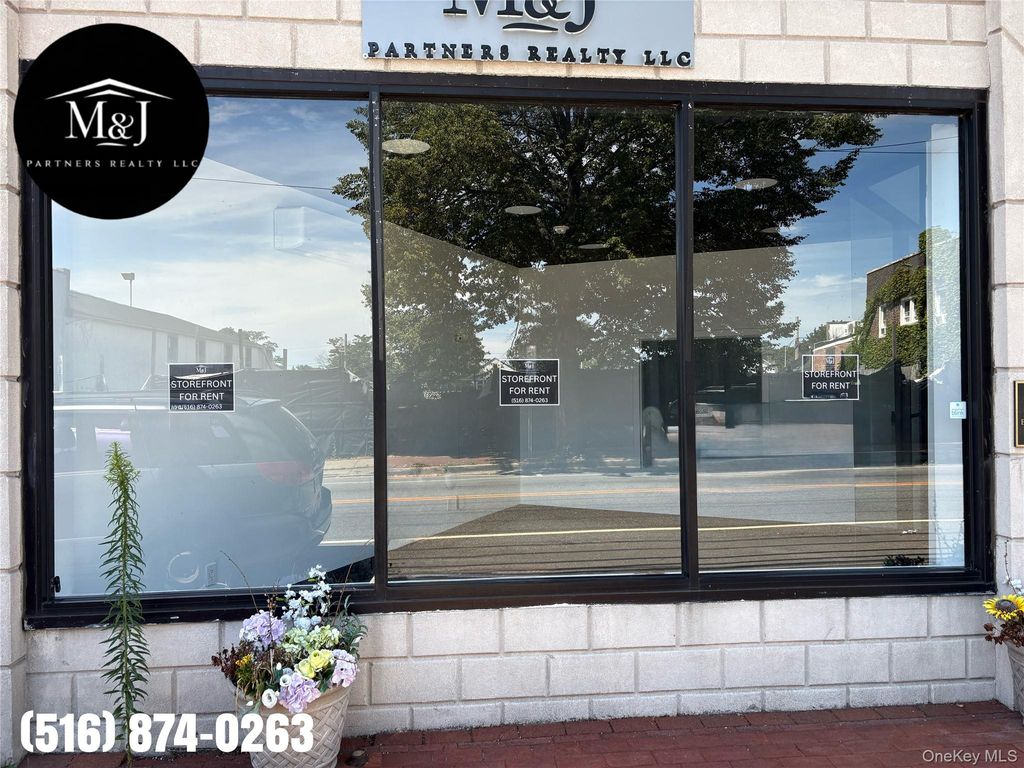 1024 Broadway Storefront, Woodmere, NY 11598 — photo 2