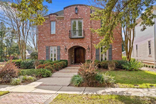 103 Savannah Square, Fairhope, AL 36532