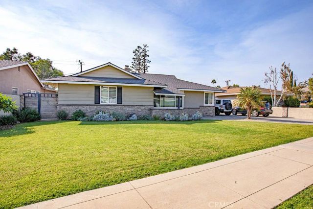 522 N Maplewood Street, Orange, CA 92867