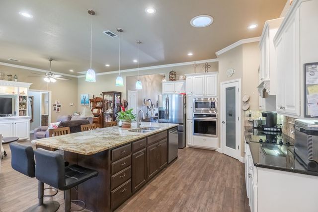 3225 White Oaks Drive, Abilene, TX 79606