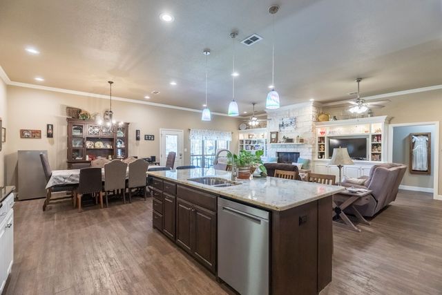 3225 White Oaks Drive, Abilene, TX 79606