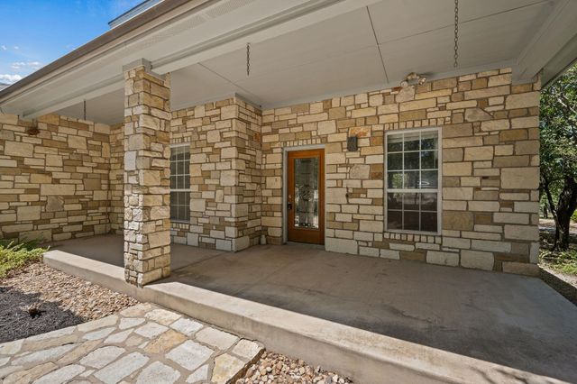 98 Brookhollow DR, Wimberley, TX 78676