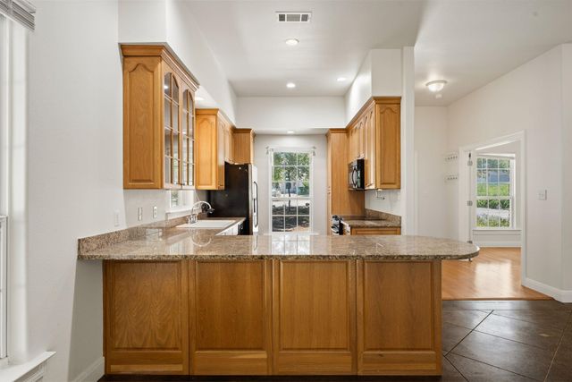 98 Brookhollow DR, Wimberley, TX 78676