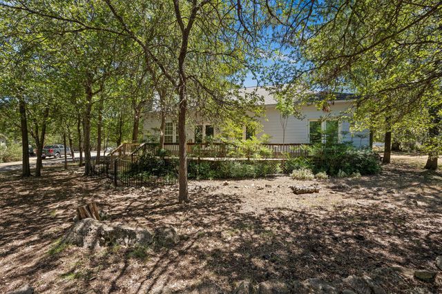 98 Brookhollow DR, Wimberley, TX 78676
