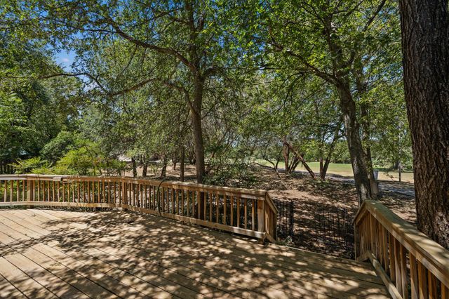 98 Brookhollow DR, Wimberley, TX 78676