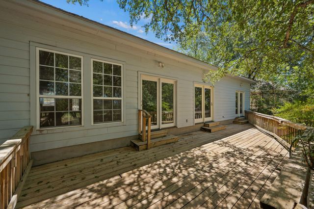 98 Brookhollow DR, Wimberley, TX 78676