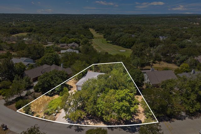 98 Brookhollow DR, Wimberley, TX 78676