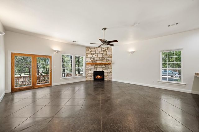 98 Brookhollow DR, Wimberley, TX 78676
