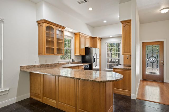 98 Brookhollow DR, Wimberley, TX 78676