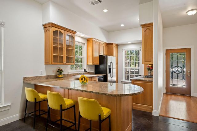 98 Brookhollow DR, Wimberley, TX 78676