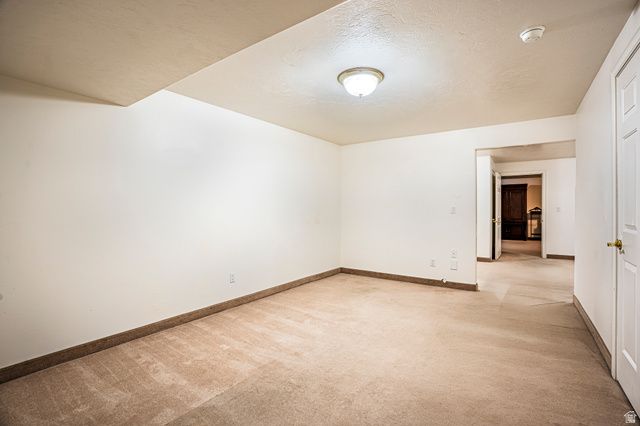 1135 W PARK RIDGE DR, Roosevelt, UT 84066