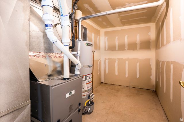 1135 W PARK RIDGE DR, Roosevelt, UT 84066