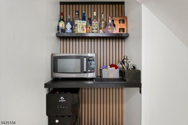 234 Aldene Rd, Roselle Boro, NJ 07203