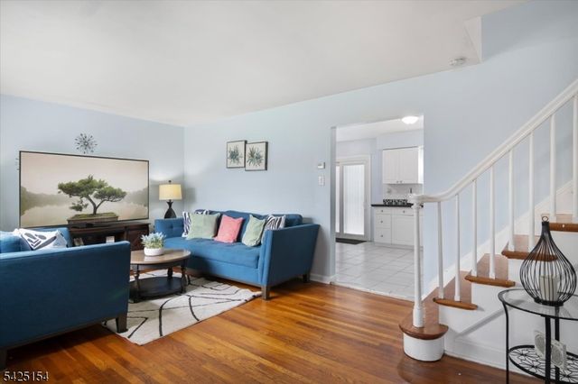 234 Aldene Rd, Roselle Boro, NJ 07203