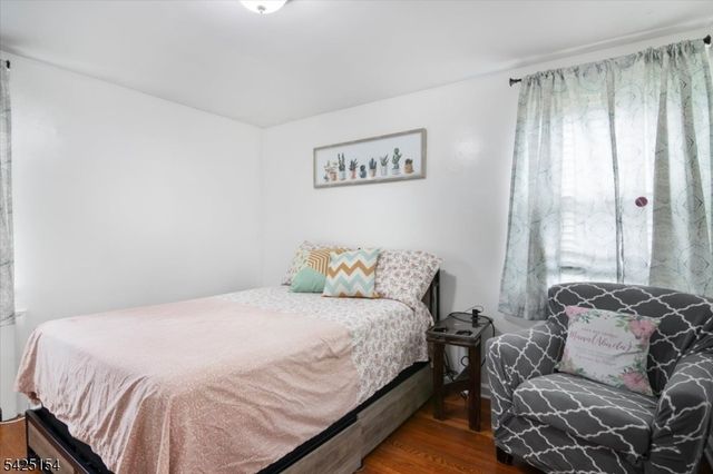 234 Aldene Rd, Roselle Boro, NJ 07203