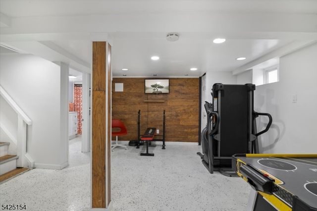 234 Aldene Rd, Roselle Boro, NJ 07203