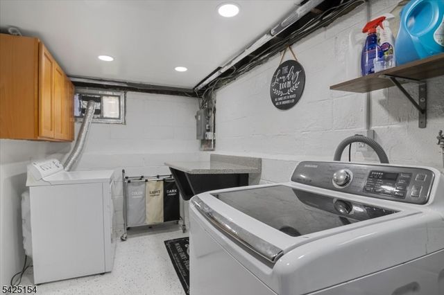 234 Aldene Rd, Roselle Boro, NJ 07203