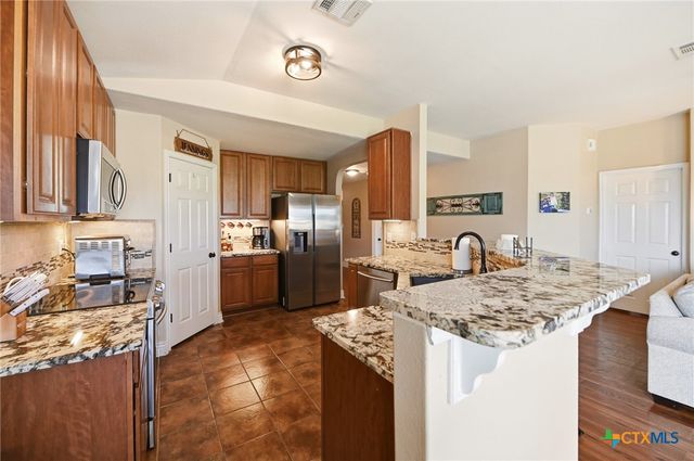 623 Starling Creek, New Braunfels, TX 78130