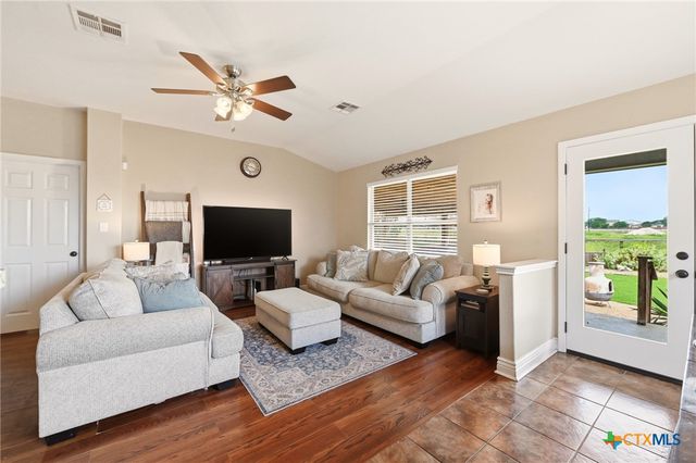 623 Starling Creek, New Braunfels, TX 78130