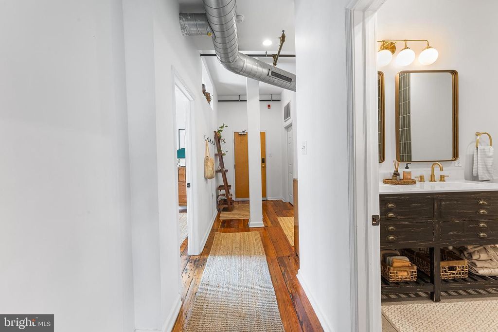 621 N 2ND ST #2R, Philadelphia, PA 19123