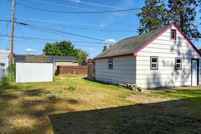 5424 N Walnut St, Spokane, WA 99205