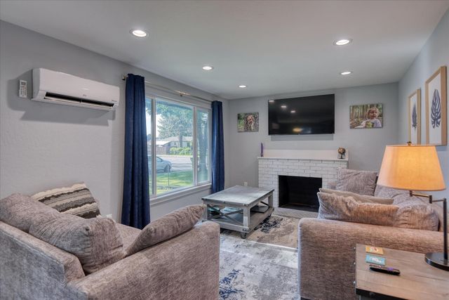 5424 N Walnut St, Spokane, WA 99205