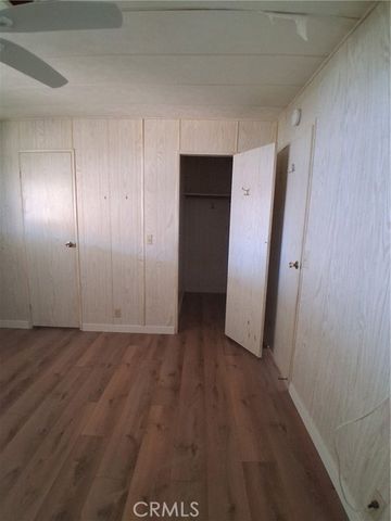 725 W Thornton 157, Hemet, CA 92543