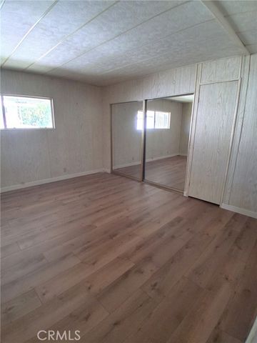 725 W Thornton 157, Hemet, CA 92543