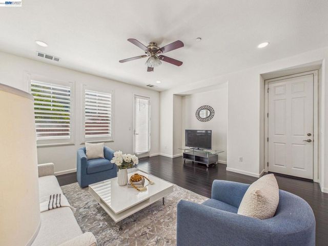 4454 Irisview Pl, San Ramon, CA 94582