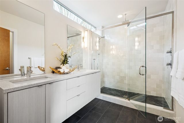 4462 31st Avenue S, Seattle, WA 98108