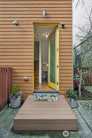 4462 31st Avenue S, Seattle, WA 98108