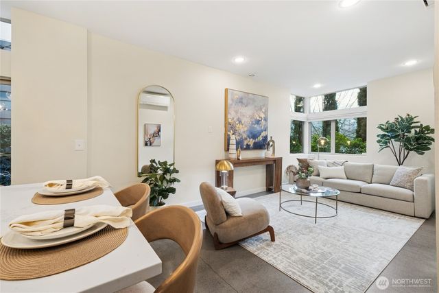 4462 31st Avenue S, Seattle, WA 98108