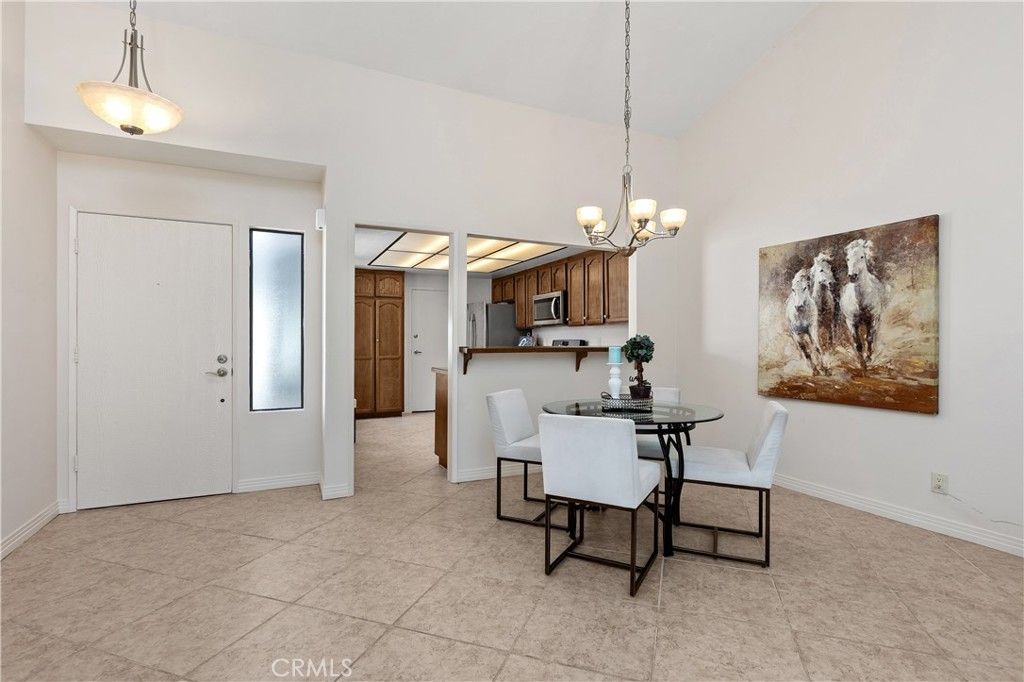 Image 5 of property listing at 62 Sandpiper 29, Irvine, CA 92604