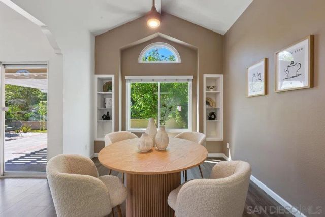 2119 Royal Lytham Gln, Escondido, CA 92026