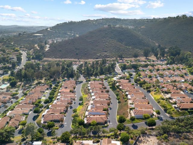 2119 Royal Lytham Gln, Escondido, CA 92026