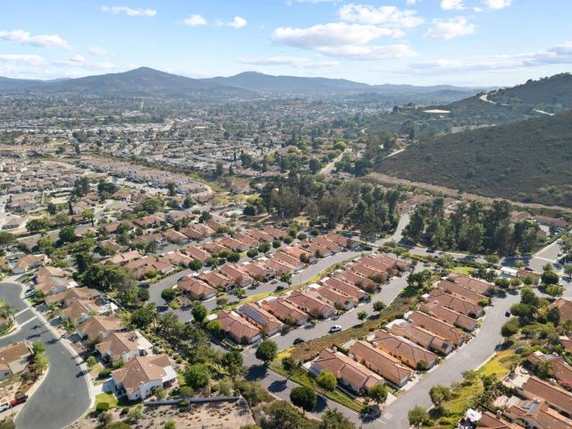 2119 Royal Lytham Gln, Escondido, CA 92026