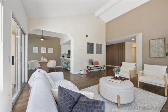 2119 Royal Lytham Gln, Escondido, CA 92026