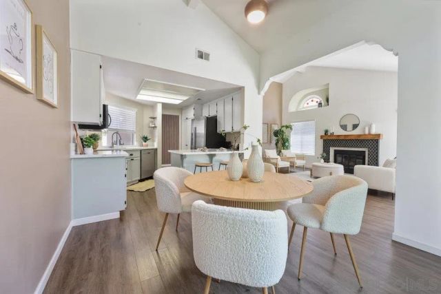 2119 Royal Lytham Gln, Escondido, CA 92026