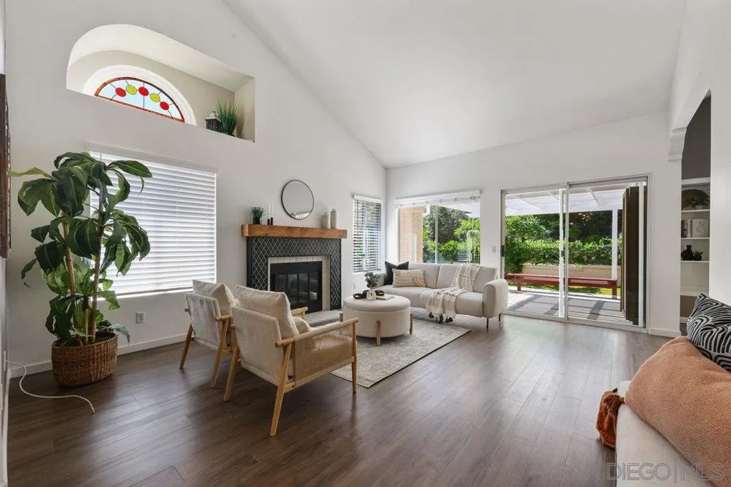 2119 Royal Lytham Gln, Escondido, CA 92026