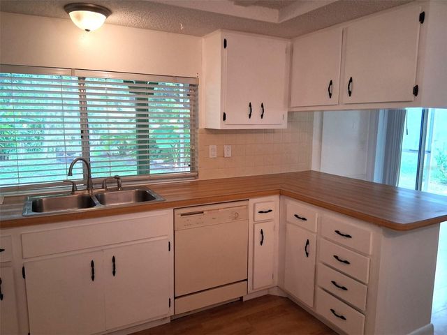 12406 WEATHERSTONE ROW, Hudson, FL 34667