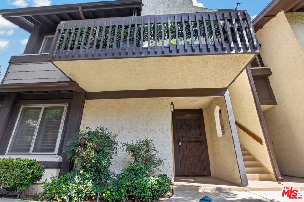 6716 Clybourn Avenue 147, North Hollywood, CA 91606 — photo 2
