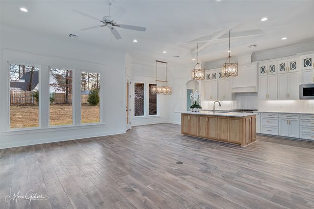 837 Walstonburg, Benton, LA 71006