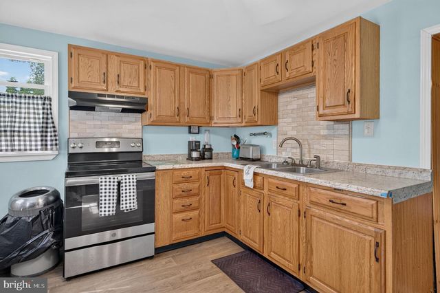 1679 ALMONESSON RD, Woodbury, NJ 08096
