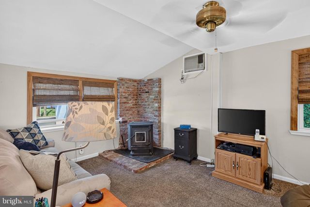1679 ALMONESSON RD, Woodbury, NJ 08096
