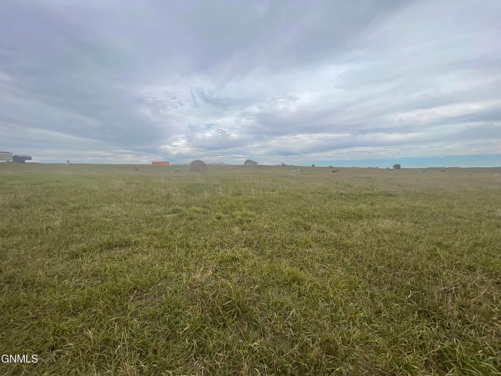 32 Rudy Lane SW, Linton, ND 58552 photo 6