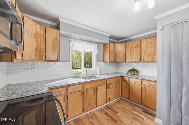 2605 Gray Street, Johnson City, TN 37604