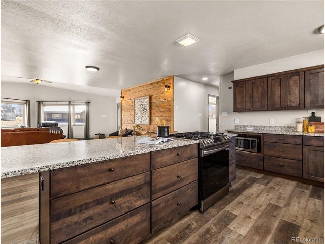 815 Ohio St, Silver Cliff, CO 81252